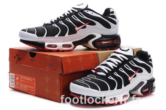 tn requin 2010 enstock nouveaustyle air max tn pas cher us11,eur45,uk10 discount.JPG